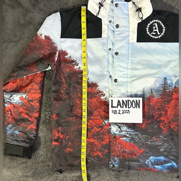 RARE - Red Trees Parka - Diamond Stitch Insulation - Picture 5 of 8